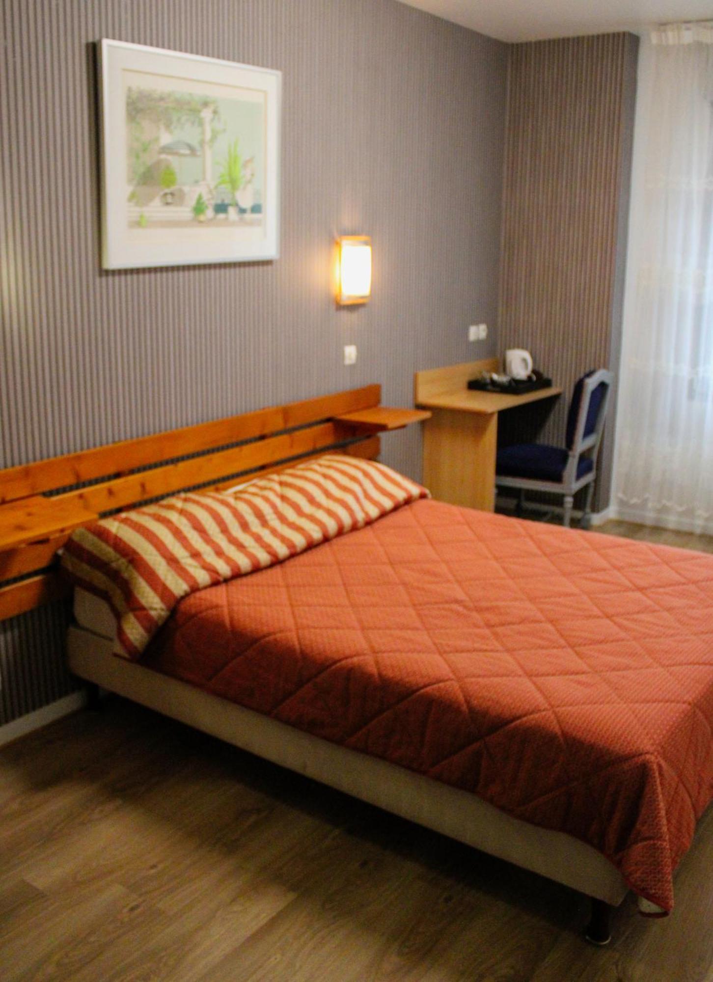 Chambres D'Hotes Du Colvert Forges-les-Eaux Ngoại thất bức ảnh